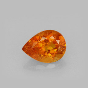 Clinohumite naturale arancione da 0,69 ct, taglio a pera, VS-SI