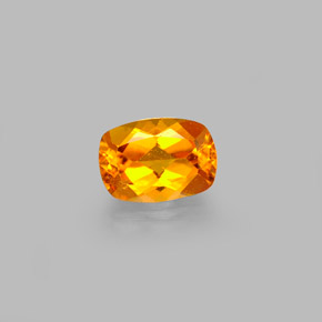 Clinoumite Giallo-arancione naturale da 0.59 ct, Taglio a cuscino, VS