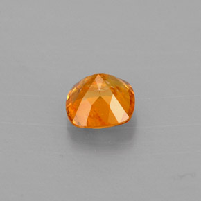 Clinohumite naturale arancione da 0,60 ct, taglio a cuscino, VS-SI