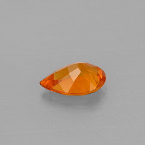 Clinohumite naturale arancione da 0,57 ct, taglio a pera, VS-SI