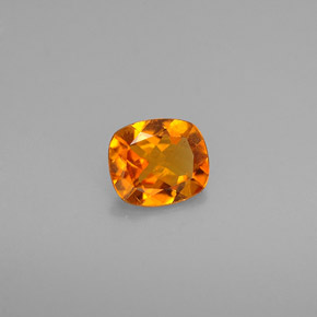 Clinohumite naturale arancione da 0,49 ct, taglio a cuscino, VS-SI