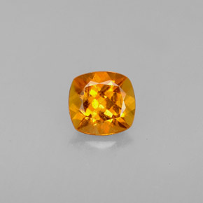 Clinohumite naturale arancione da 0,53 ct, taglio a cuscino, VS-SI