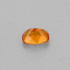 Clinohumite naturale arancione da 0,59 ct, taglio a cuscino, VS
