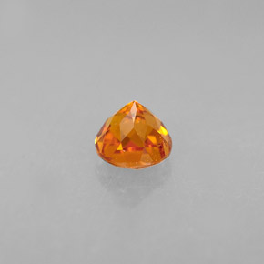 Clinohumite naturale arancione da 0,43 ct, taglio rotondo, VS