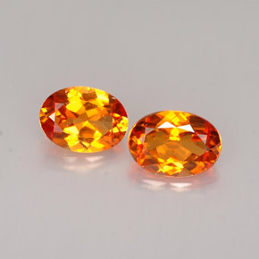 Clinohumite naturale arancione da  ct, taglio ovale, VS