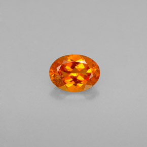 Clinoumite Giallo-arancione naturale da 0.50 ct, Taglio ovale, VS