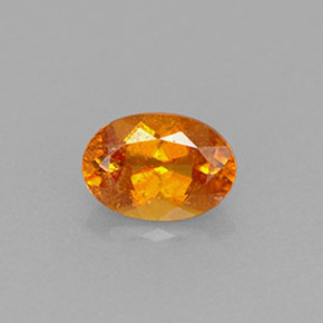 Clinohumite naturale arancione da 0,56 ct, taglio ovale, VS-SI