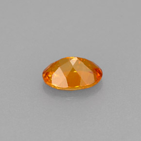 Clinohumite naturale arancione da 0,56 ct, taglio ovale, VS-SI