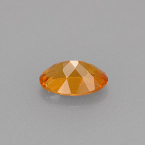 Clinohumite naturale arancione da 0,61 ct, taglio ovale, VS-SI