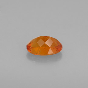 Clinoumite Giallo-arancione naturale da 0.64 ct, Taglio ovale, VS-SI