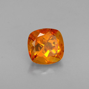 Clinohumite naturale arancione da 0,60 ct, taglio a cuscino, VS-SI