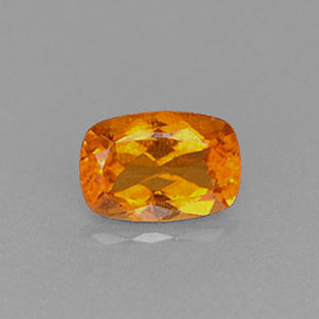 Clinohumite naturale arancione da 0,51 ct, taglio a cuscino, VS-SI