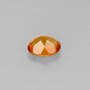 Clinohumite naturale arancione da 0,44 ct, taglio ovale, VS