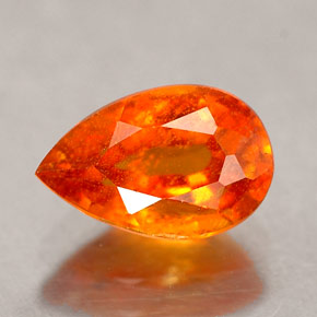 Clinoumite Giallo-arancione naturale da 1.75 ct, Forma a pera, SI