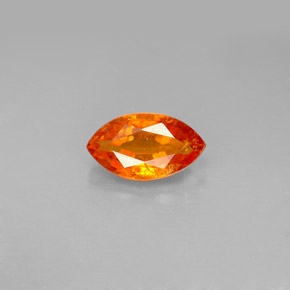Clinoumite Giallo-arancione naturale da 1.36 ct, Taglio marquise, VS-SI
