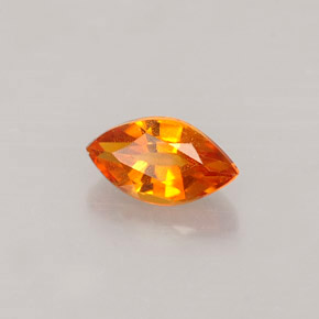 Clinohumite naturale arancione da 0,56 ct, marchesa, VS