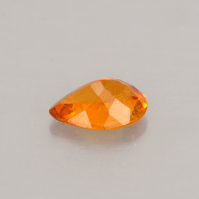 Clinohumite naturale arancione da 0,73 ct, taglio a pera, VS-SI