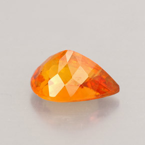Clinoumite Giallo-arancione naturale da 1.44 ct, Forma a pera, VS