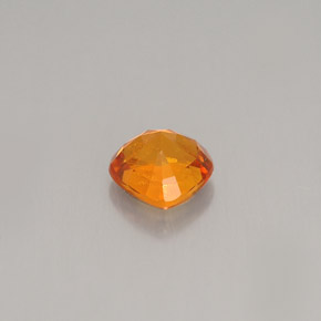 Clinoumite Giallo-arancione naturale da 0.69 ct, Forma a pera, VS-SI