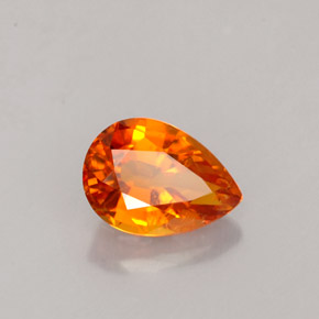 Clinoumite Giallo-arancione naturale da 0.97 ct, Forma a pera, VS