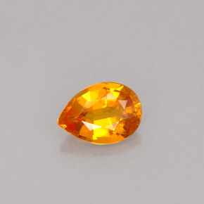 Clinohumite naturale arancione da 0,48 ct, taglio a pera, VS
