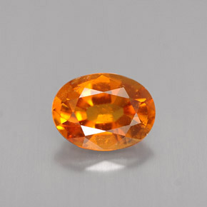 Clinoumite Giallo-arancione naturale da 1.47 ct, Taglio ovale, VS-SI