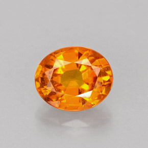 Clinohumite naturale arancione da 1,17 ct, taglio ovale, VS-SI