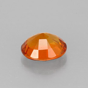 Clinohumite naturale arancione da 1,17 ct, taglio ovale, VS-SI