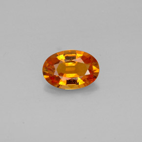 Clinohumite naturale arancione da 0,93 ct, taglio ovale, VS-SI