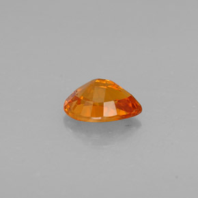 Clinohumite arancione giallastro naturale da 1,06 ct, taglio a pera, VS-SI