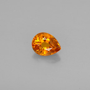 Clinoumite Giallo-arancione naturale da 0.61 ct, Forma a pera, SI