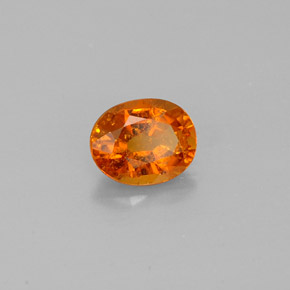 Clinohumite naturale arancione da 0,92 ct, taglio ovale, SI