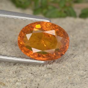 Clinoumite Giallo-arancione naturale da 2.34 ct, Taglio ovale, VS-SI