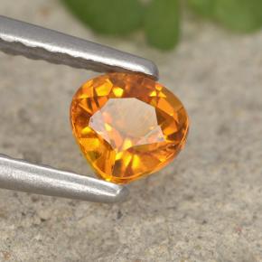 Clinoumite Giallo-arancione naturale da 0.46 ct, Forma a pera, VS-SI