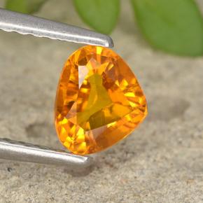 Clinoumite Giallo-arancione naturale da 0,63 ct, Forma a pera, VS-SI
