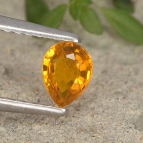 Clinoumite Giallo-arancione naturale da 0.37 ct, Forma a pera, VS-SI