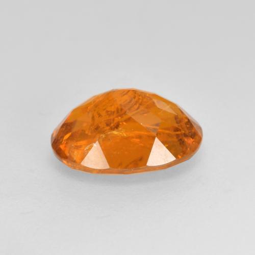 Clinoumite Arancione Ambra naturale da 1.66 ct, Taglio ovale, SI-I1