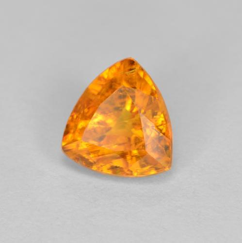 Clinohumite naturale arancione da 1,20 ct, trillion, SI