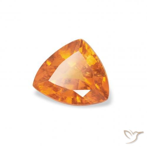 Clinoumite Arancio Medio naturale da 0.91 ct, Taglio trillion, SI
