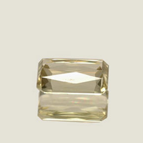Diasporo cangiante naturale  da 0,95 ct, taglio smeraldo, VVS-VS