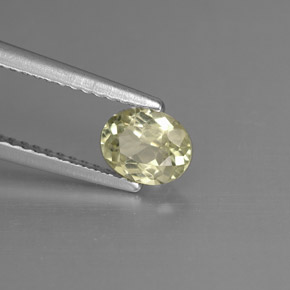 Diasporo cangiante naturale  da 0,64 ct, taglio ovale, VVS-VS