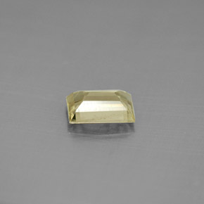 Diasporo cangiante naturale  da 0,86 ct, baguette, VS-SI