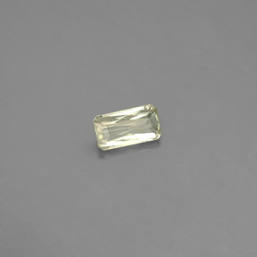 Diasporo cangiante naturale  da 0,35 ct, taglio smeraldo, VS
