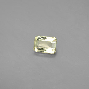 Diasporo cangiante naturale  da 0,70 ct, taglio smeraldo, VS