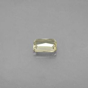 Diasporo cangiante naturale  da 0,70 ct, taglio smeraldo, VS