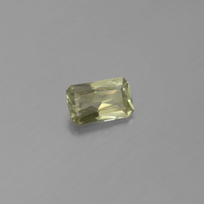 Diasporo cangiante naturale  da 0,78 ct, taglio smeraldo, VS