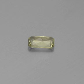 Diasporo cangiante naturale  da 0,78 ct, taglio smeraldo, VS