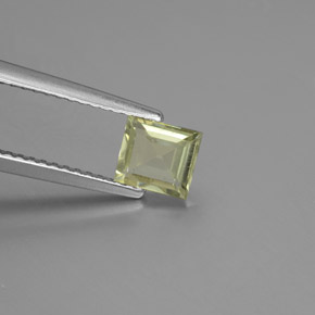 Diasporo cangiante naturale  da 0,71 ct, quadrato, VS