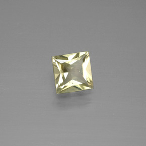 Diasporo cangiante naturale  da 0,86 ct, quadrato, VS