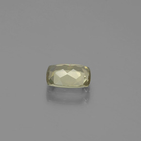 Diasporo cangiante naturale  da 0,84 ct, taglio a cuscino, VS